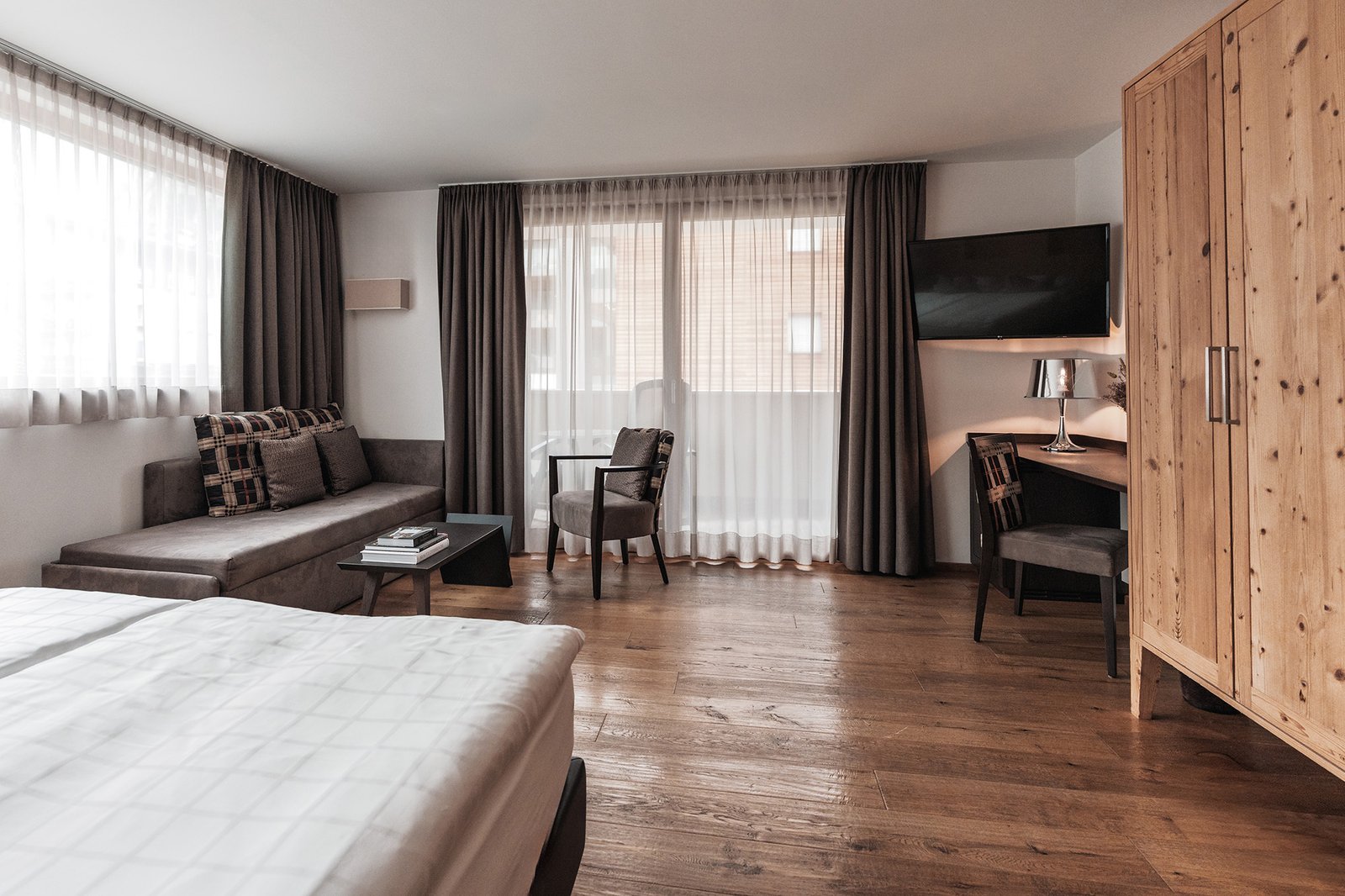 Superior Room — view 1